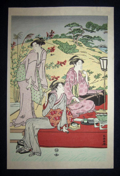 A Great Japanese Woodblock Print Triptych Katsukawa Shunchō Geisha Summer Night Relaxation