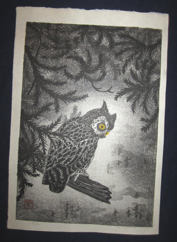 This is an Extra LARGE, very beautiful and rare LIMITED NUMBER (15/100) ORIGINAL Japanese woodblock print masterpiece “Owl” PENCIL SIGNED by the famous Showa Sosaku Hanga woodblock print master Aoyama Masaharu (Seiji) (1893-1969), made in the Showa Era IN EXCELLENT CONDITION.