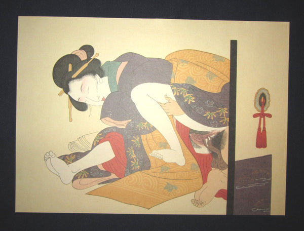 This is a very beautiful and special original Japanese Erotic woodblock print “Shunga” made in Taisho Era (1915-1927) IN EXCELLENT CONDITION.