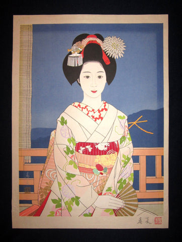 This is an EXTRA LARGE, very beautiful and rare original Japanese woodblock print “Geisha, Maiko” signed by the Showa woodblock print master Tateishi Harumi (1906-1994)  made In Showa Era.  